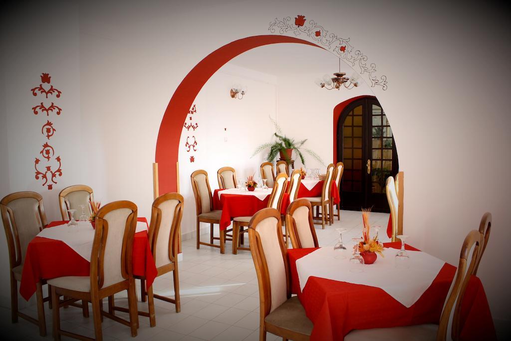 Hotel Tivoli Sovata Εξωτερικό φωτογραφία